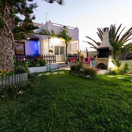 Holiday home Blue Heaven *